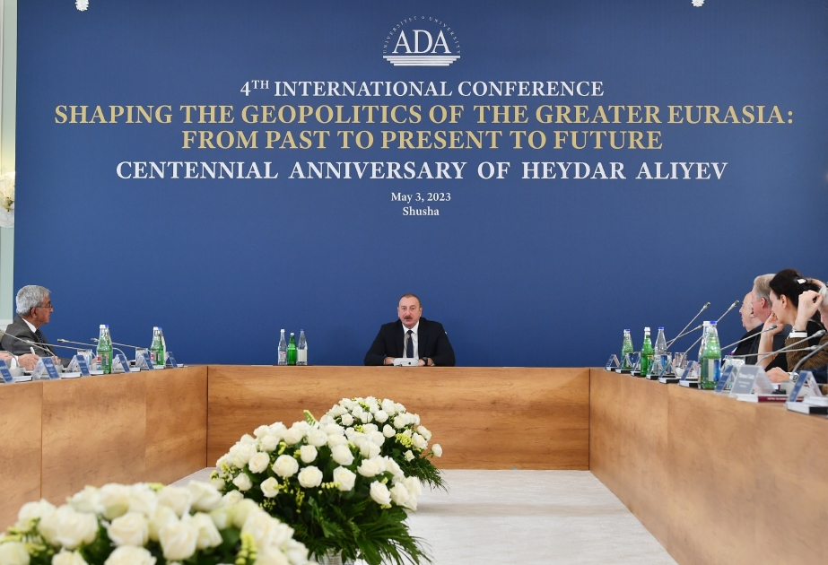 Presidente Ilham Aliyev asiste a una conferencia internacional en Shusha