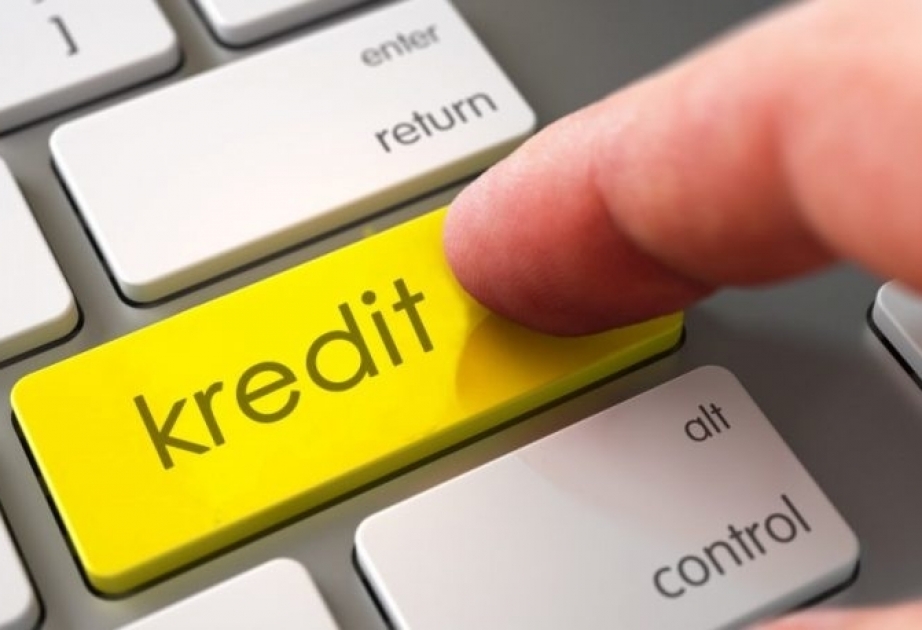 Azərbaycan iqtisadiyyatına kredit qoyuluşları 20 milyard manatı ötüb