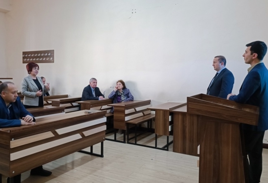 BDU-da su-bataqlıq quşlarının bioekologiyasına dair elmi seminar