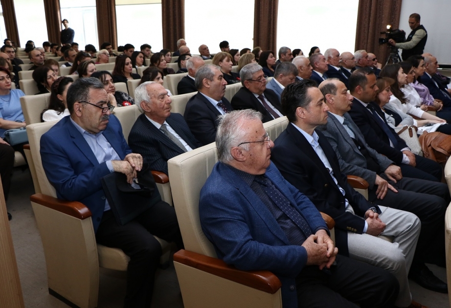 AzMİU-da Ümummilli Lider Heydər Əliyevin 100 illik yubileyinə həsr olunmuş elmi konfrans