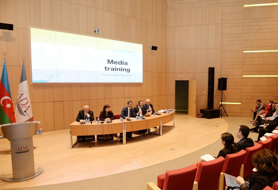 Se celebra la ceremonia de apertura de la formación de los jefes de los servicios de prensa