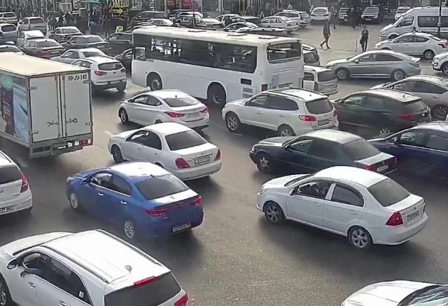 Bakıda hazırda sıxlıq müşahidə edilən yollar