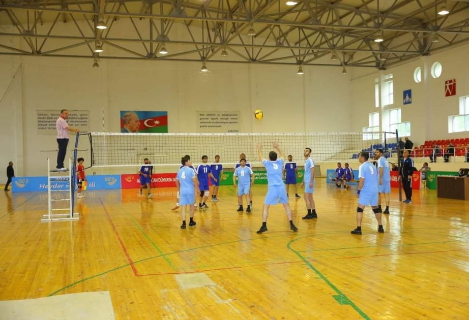 Oğuzda Ulu Öndərə həsr olunan voleybol birinciliyində 10 komanda mübarizə aparır