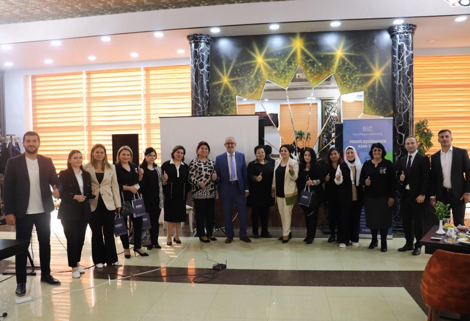 Qadın sahibkarlar regionlarda hüquq və maliyyə sahəsində ekspertlərlə görüşüblər