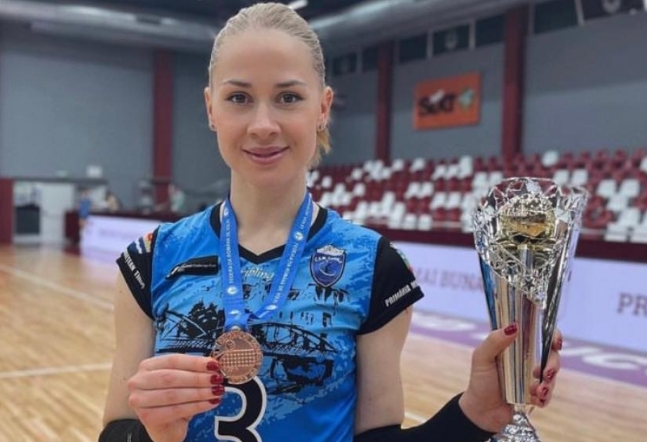 Jugadora de voleibol azerbaiyana gana la medalla de bronce en el campeonato de Rumanía
