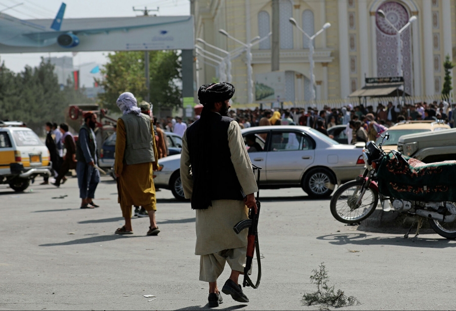 “Taliban” hökumətinin xarici işlər nazirinin səfəri zamanı Kabil hava limanı raket atəşinə məruz qalıb