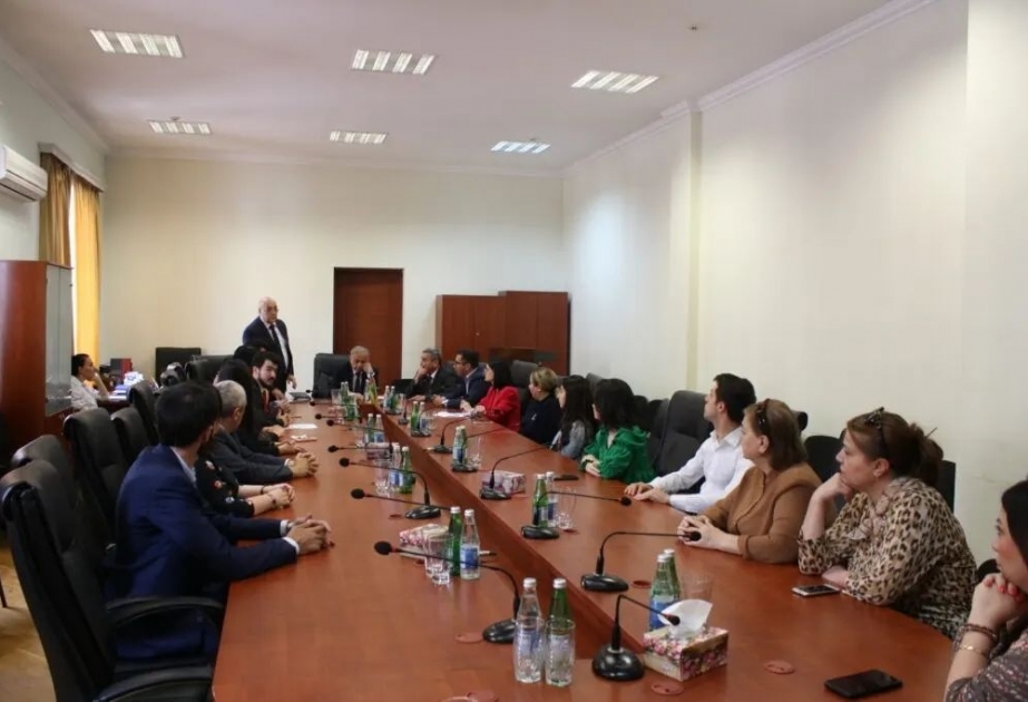 “Müasir Azərbaycanın memarı Heydər Əliyev” mövzusunda konfrans keçirilib