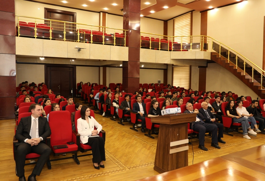 BDU-da mühazirə: Planetimizin davamlılığının inkişaf etdirilməsində alimlərin və mühəndislərin rolu