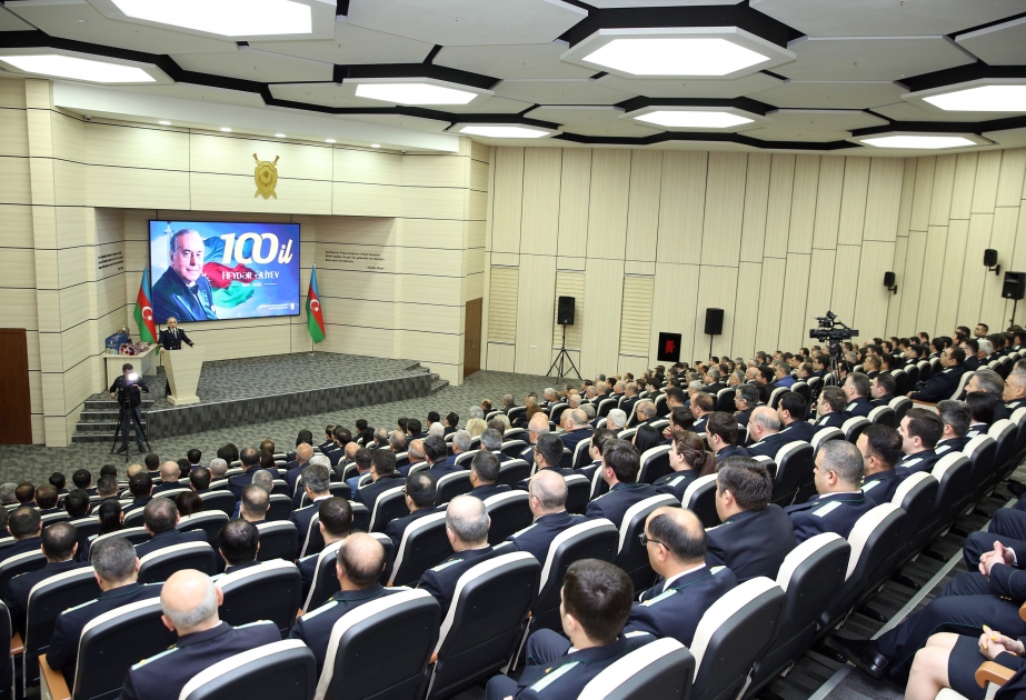 Baş Prokurorluqda Ulu Öndərin anadan olmasının 100-cü ildönümünə həsr olunmuş tədbir keçirilib