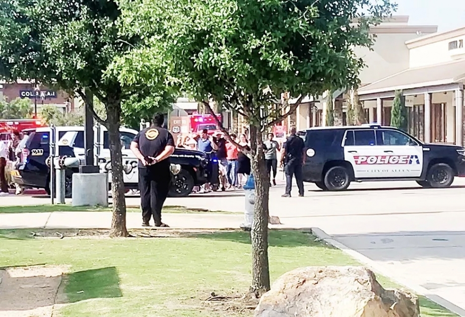 Texasda ticarət mərkəzində atışma 8 nəfərin həyatına son qoyub