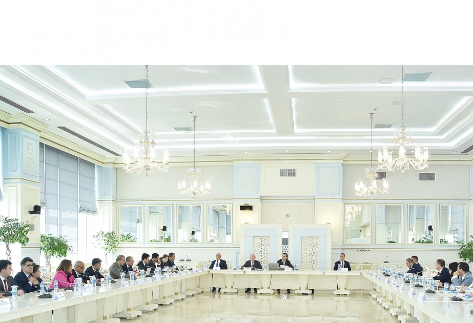Milli Məclisin birgə komitə iclasında İnsan alverinə qarşı mübarizə üzrə Milli Koordinatorun illik məlumatı dinlənilir