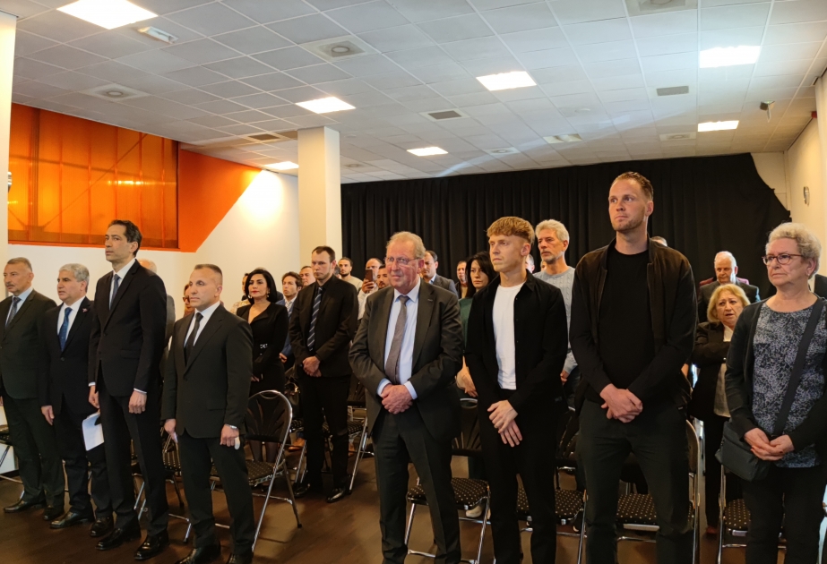 Rotterdamda Ulu Öndər Heydər Əliyevin anadan olmasının 100 illiyi qeyd edilib VİDEO