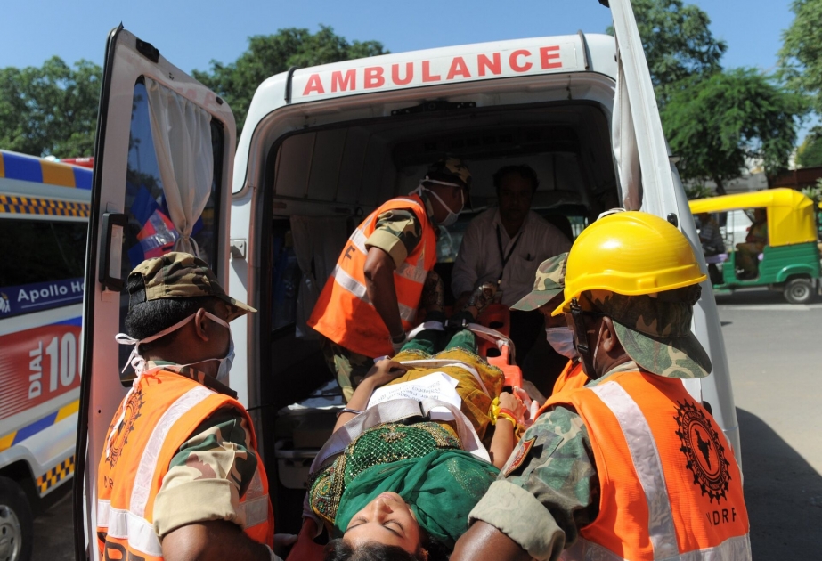Hindistanda avtobus çaya düşüb: 15 nəfər ölüb, 25 nəfər xəsarət alıb