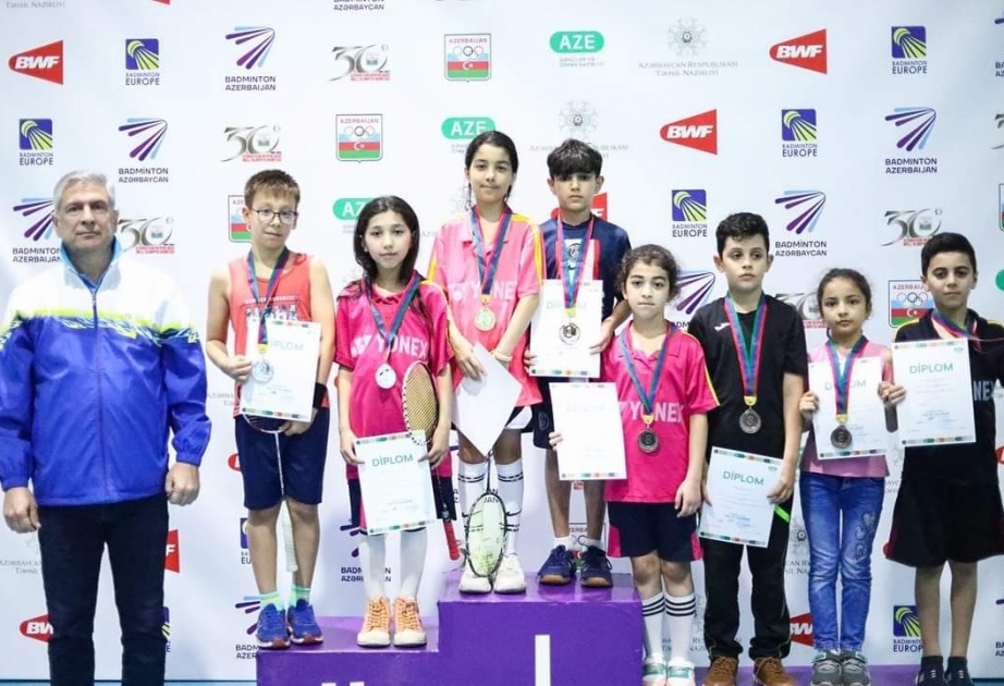On bir yaşadək uşaqlar arasında badminton üzrə ölkə birinciliyinin qalibləri müəyyənləşib