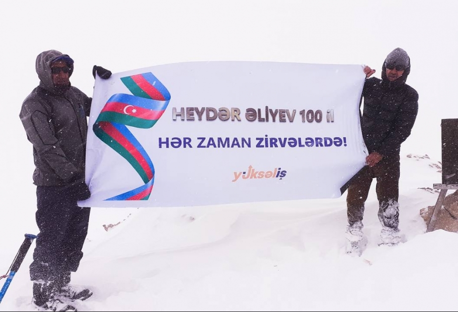 “Yüksəliş” müsabiqəsinin İşçi qrupu və qalibləri “Heydər zirvəsi”nə yürüşdə iştirak ediblər