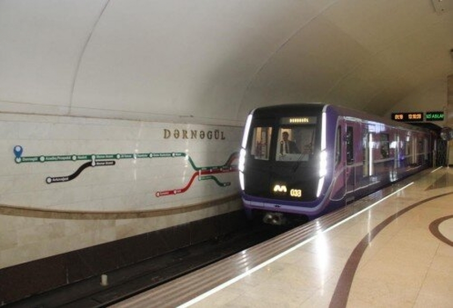 Metro stansiyalarında Ulu Öndərə həsr olunmuş proqram yayımlanır