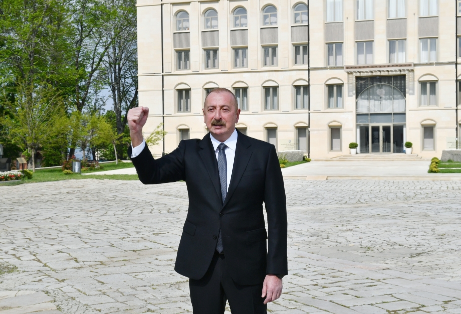 Desde el 2 de mayo se han colocado las primeras piedras de 10 aldeas en Karabaj y Zangazur Oriental