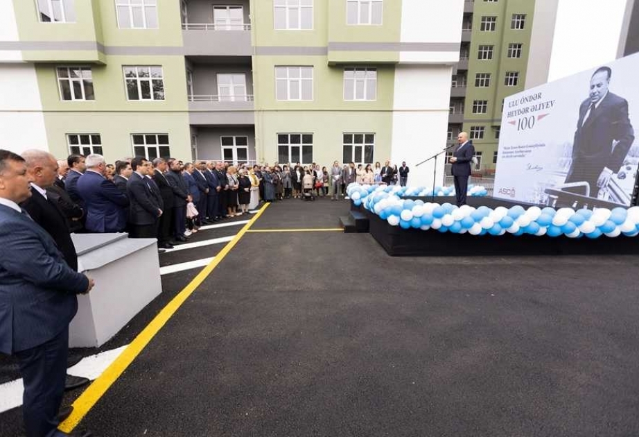Dənizçilər üçün tikilən yaşayış kompleksi təhvil verilib