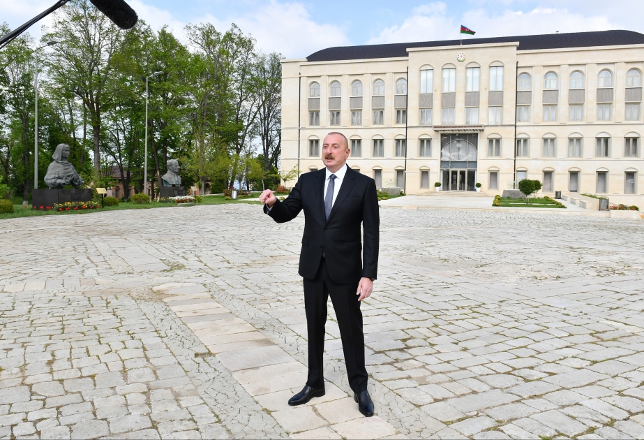 Le président azerbaïdjanais : Heydar Aliyev a apporté une contribution exceptionnelle au domaine de la construction de l'armée