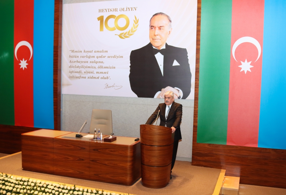 Maliyyə Nazirliyində Ümummilli Lider Heydər Əliyevin 100 illik yubileyi qeyd olunub