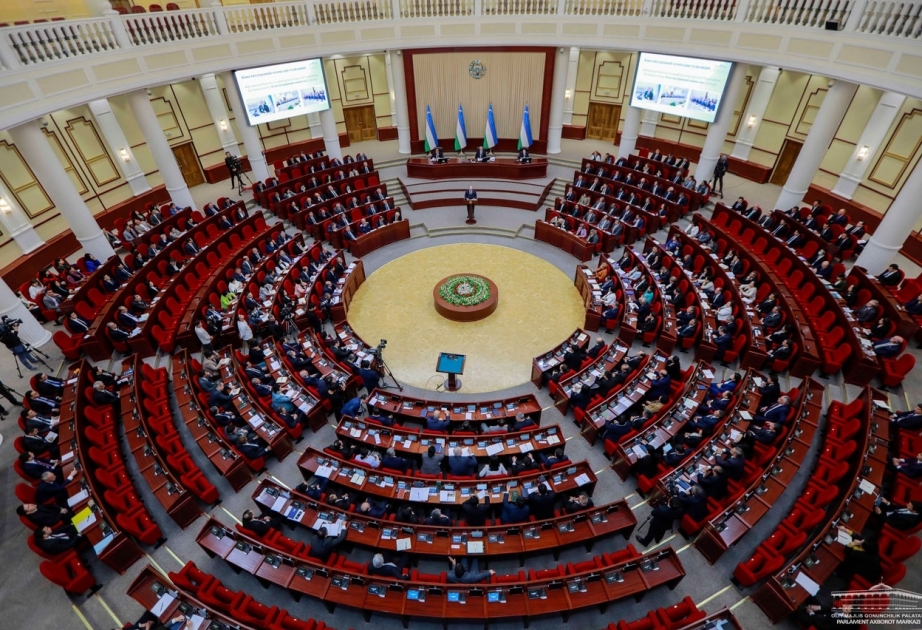 Özbəkistanda qarışıq seçki sisteminə keçirlər
