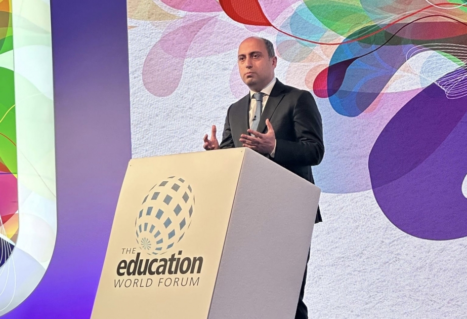 Le ministre azerbaïdjanais des Sciences et de l'Education prononce un discours au Forum mondial sur l'éducation