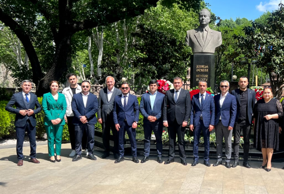 Gürcüstanda yaşayan soydaşlarımız Ulu Öndərin xatirəsini ehtiramla anıblar