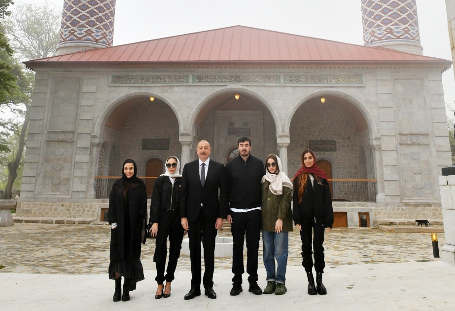 Réouverture de la mosquée Youkhari Gövher Agha après reconstruction et restauration à Choucha  VIDEO