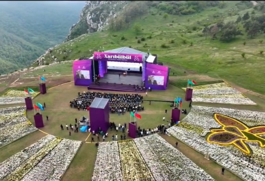 Birinci vitse-prezident Mehriban Əliyeva “Xarıbülbül” Beynəlxalq Musiqi Festivalından görüntülər paylaşıb VİDEO
