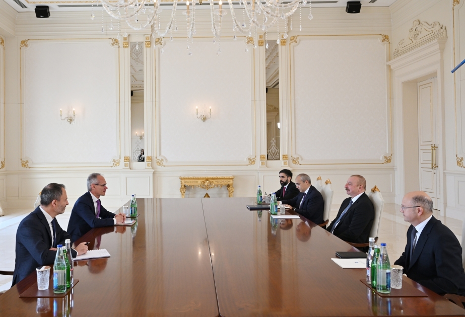 阿塞拜疆总统接见道达尔能源公司勘探与生产总裁