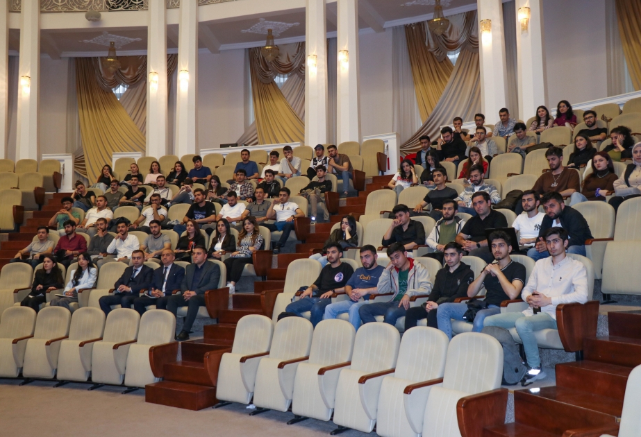 Azərbaycan Texniki Universitetinin magistratura tələbələri üçün ustad dərsi keçirilib
