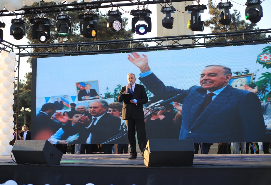 Neftçalada Ulu Öndərin 100 illik yubileyinə həsr edilən konsert atəşfəşanlıqla yekunlaşıb