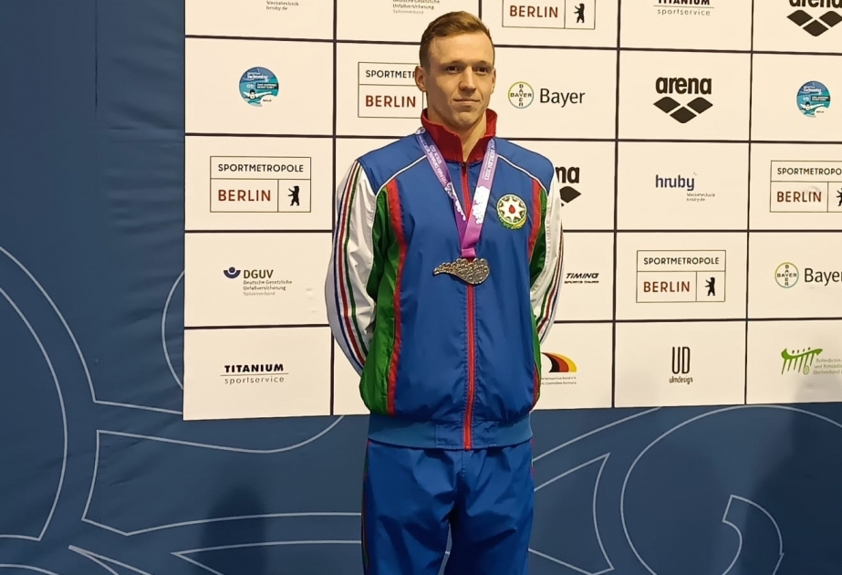 Azerbaijani Paralympic swimmer wins world silver