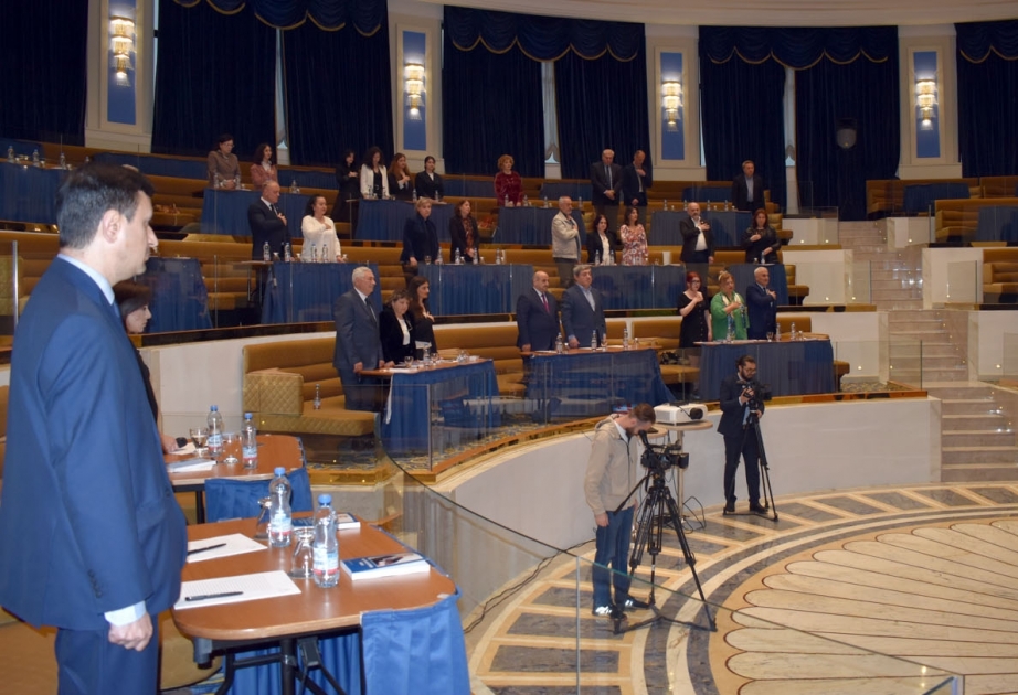 Tbilisidə Azərbaycan və gürcü dillərində nəşr edilmiş “Milli dövlətçiliyimizin simvolu” kitabının təqdimatı olub