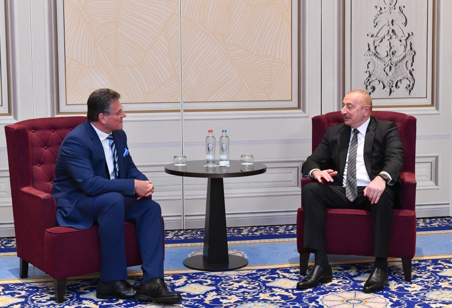 Президент Ильхам Алиев прибыл с рабочим визитом в Королевство Бельгия  В Брюсселе состоялась встреча с вице-президентом Европейской комиссии  ОБНОВЛЕНО ВИДЕО