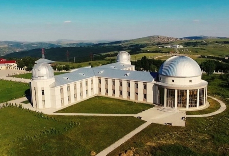 Şagirdlər astronomiya üzrə bilik və bacarıqlarını sınayıblar