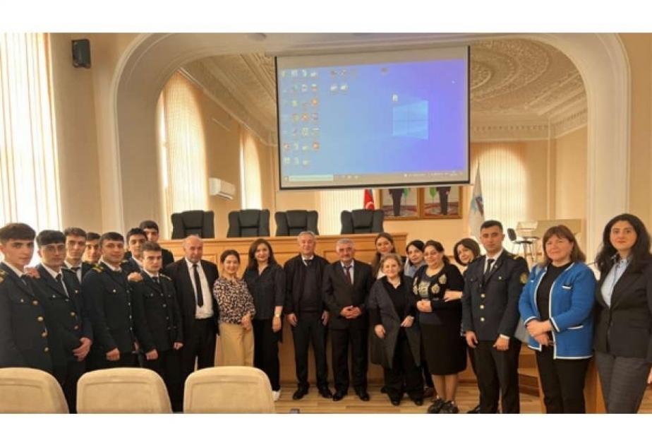 В Государственной морской академии организован мастер-класс, посвященный 100-летнему юбилею великого лидера