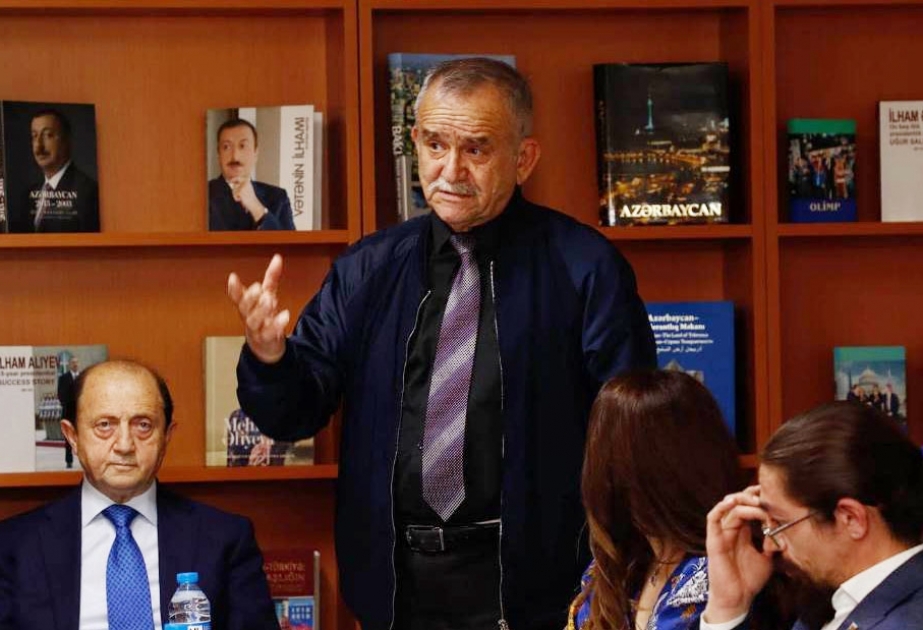 “Qələmin uçuşu. Səyahətnamə. Azərbaycan” kitabının müzakirəsi keçirilib