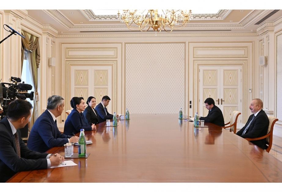 El Presidente de Azerbaiyán recibió a la Presidenta del Senado de Uzbekistán de Oliy Majlis