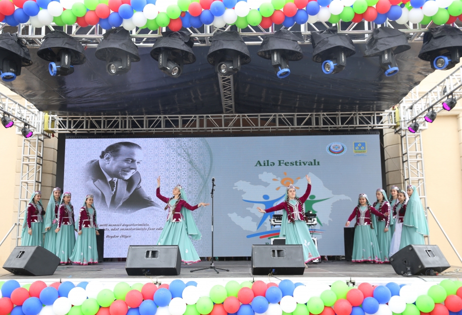 Bakıda Ulu Öndər Heydər Əliyevin 100 illik yubileyinə həsr olunan Ailə Festivalı keçirilib