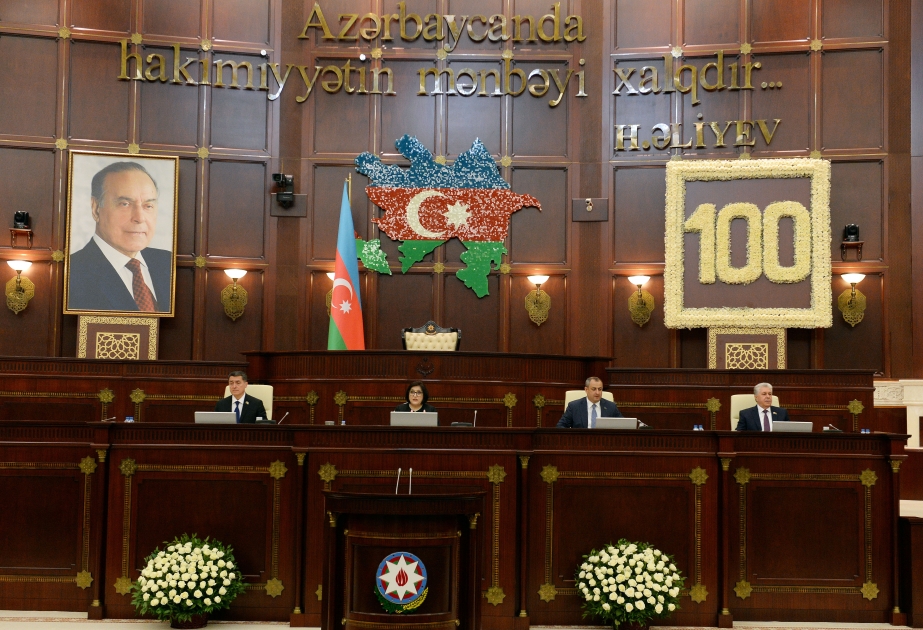 Milli Məclisin Ümummilli Lider Heydər Əliyevin 100 illik yubileyinə həsr olunmuş xüsusi iclası keçirilib YENİLƏNİB
