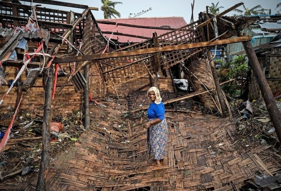 Myanmada qasırğa azı 400 nəfərin həyatına son qoyub