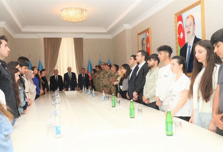 YAP Veteranlar Şurasının üzvləri gənclərlə görüşüblər