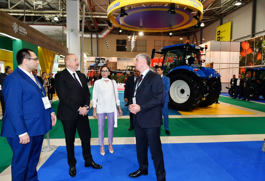 Prezident İlham Əliyev və birinci xanım Mehriban Əliyeva XVI “Caspian Agro” və XXVIII “InterFood Azerbaijan” sərgiləri ilə tanış olublar YENİLƏNİB VİDEO