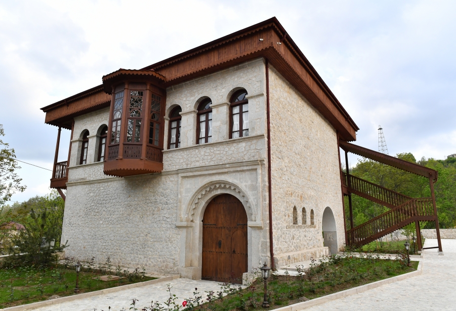 Şuşa Azərbaycanın şəhərsalma mədəniyyətinin parlaq incisi kimi bərpa edilir - Mehmandarovların malikanə kompleksi