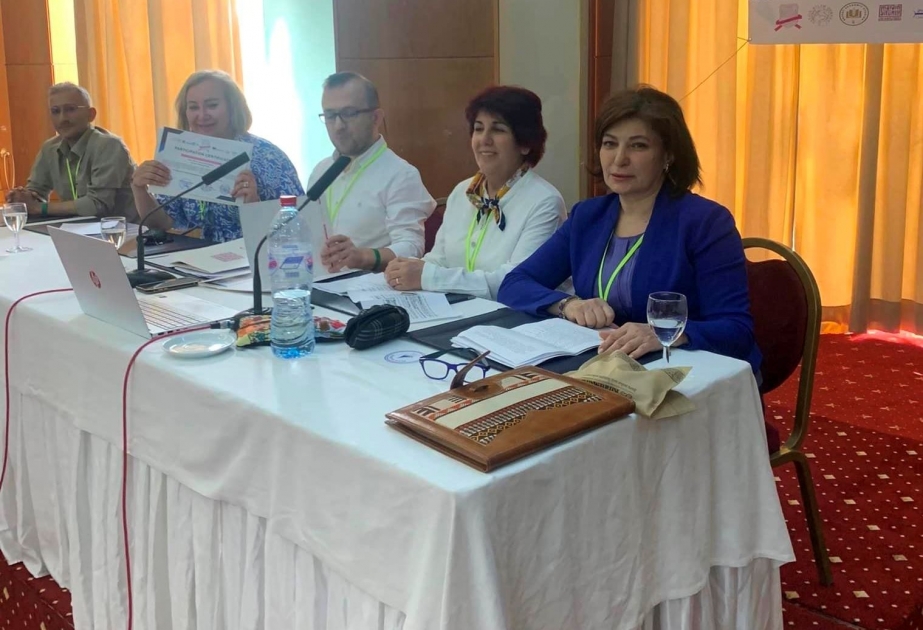 Azərbaycanlı alim Tunisdə beynəlxalq simpoziumda iştirak edib