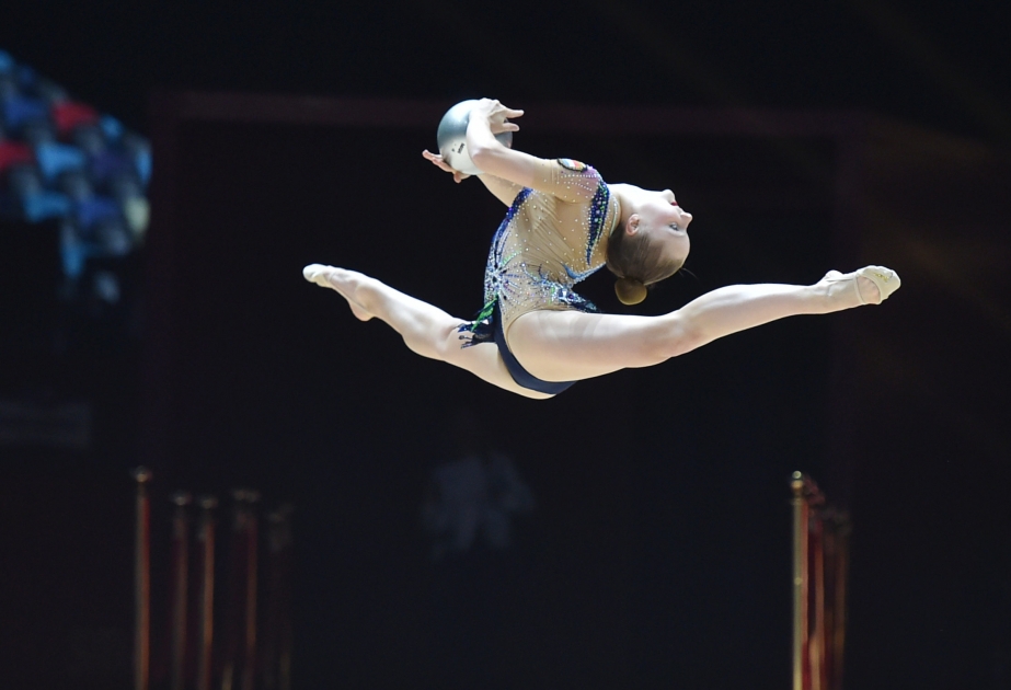 Avropa çempionatı: Bolqarıstanlı gimnast Stiliana Nikolova topla təsnifat yarışlarına liderlik edir