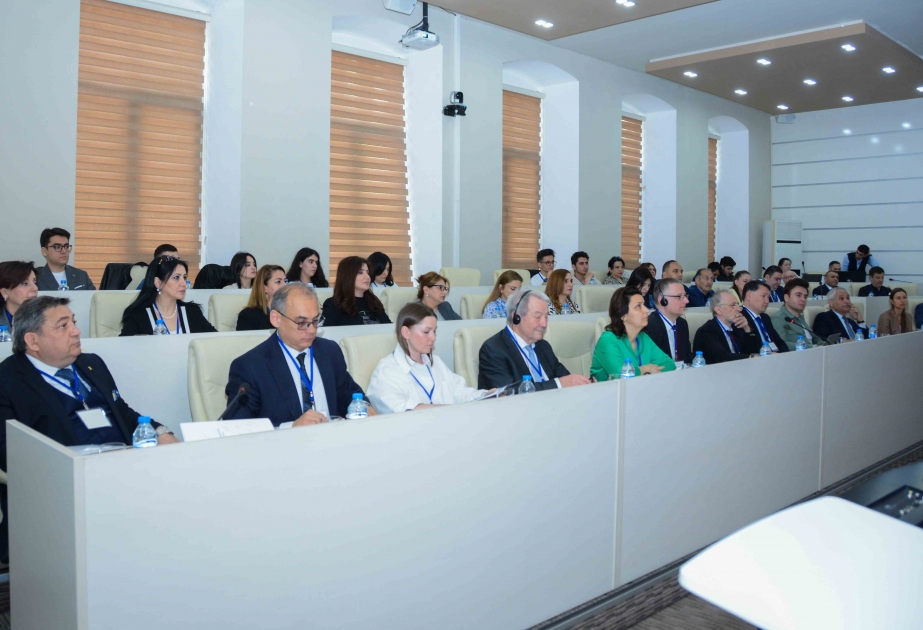 “Dayanıqlı energetikaya doğru” - UNEC-də beynəlxalq seminar