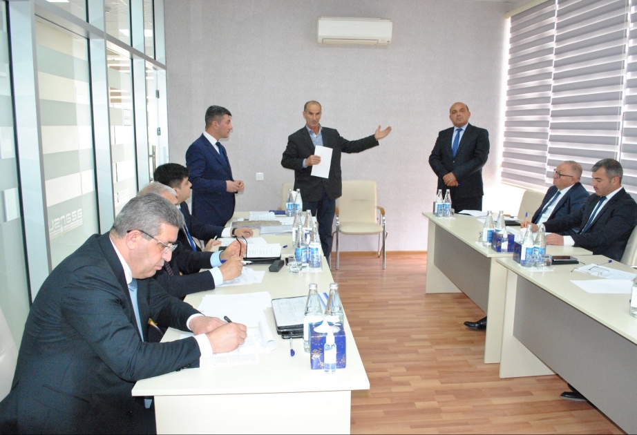 Azərbaycan Dövlət Su Ehtiyatları Agentliyinin sədri Xaçmaz rayonunda vətəndaşlarla görüşüb