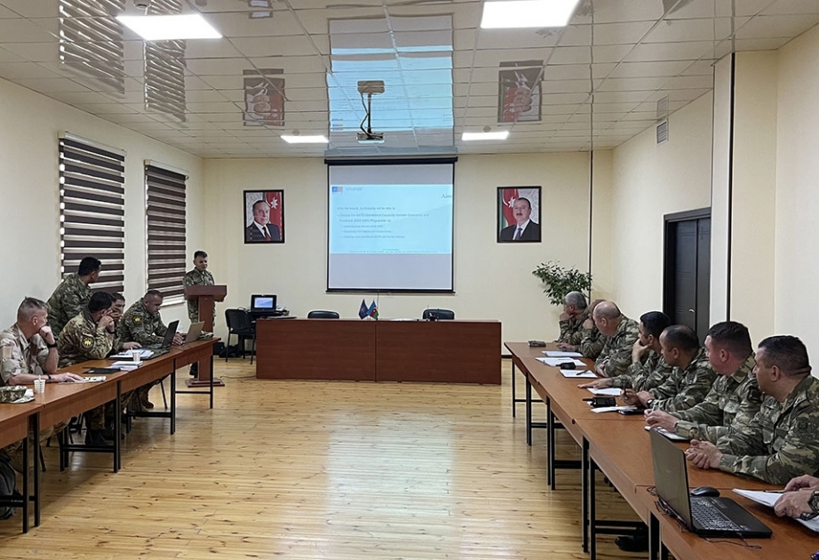 Əməliyyat İmkanları Konsepsiyası bölmələrinin yenidən qiymətləndirmə təliminin “Məsləhətçi görüşü” olub